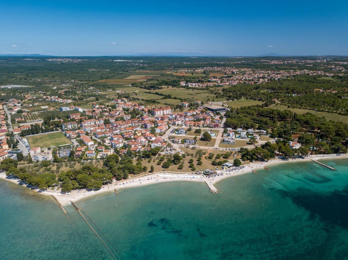 Hotel Villa Vera Фажана Экстерьер фото