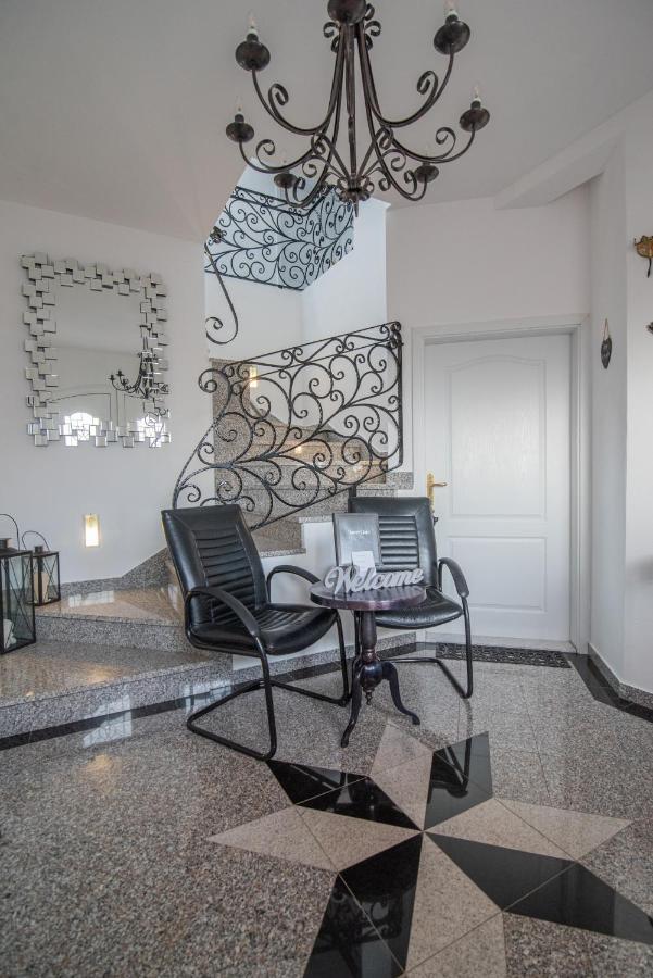 Hotel Villa Vera Фажана Экстерьер фото