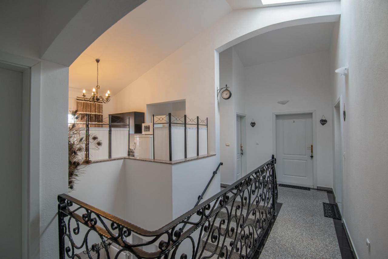 Hotel Villa Vera Фажана Экстерьер фото
